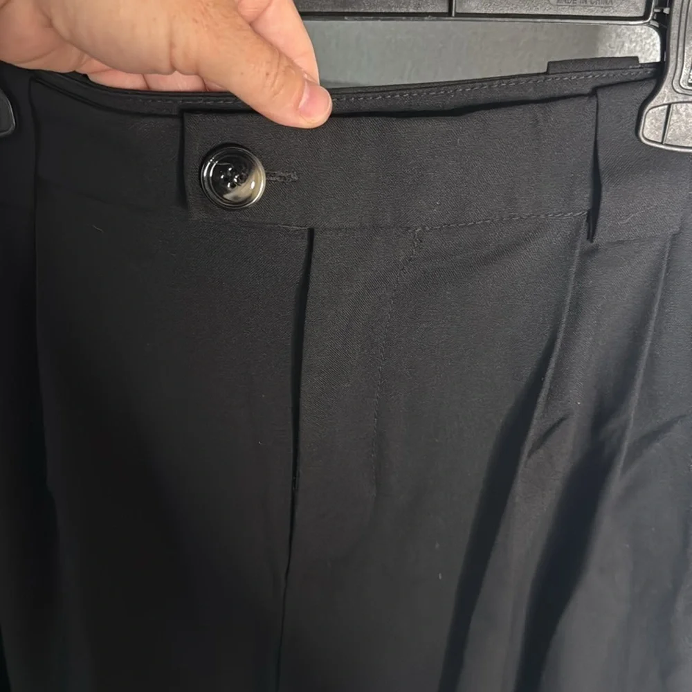 Mango / MNG pleated Classic Black Dress Pants, Size 8